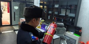 【春雷行动】  从清晨问候到深夜守护  社区民警的一天这样做