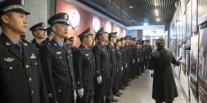 缅怀先烈铸忠诚 重温誓词守初心 ——香坊分局组织开展清明祭扫主题党日活动