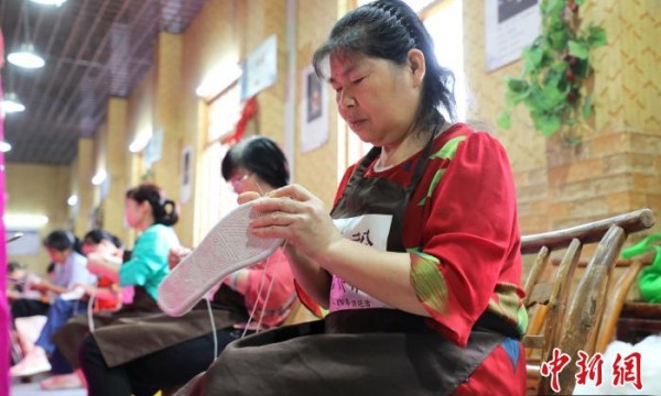 湖北非遗工坊覆盖19个脱贫县带动就业促增收
