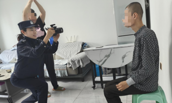 【春雷行动】从满月照到身份证 定格冰城警民的温馨瞬间