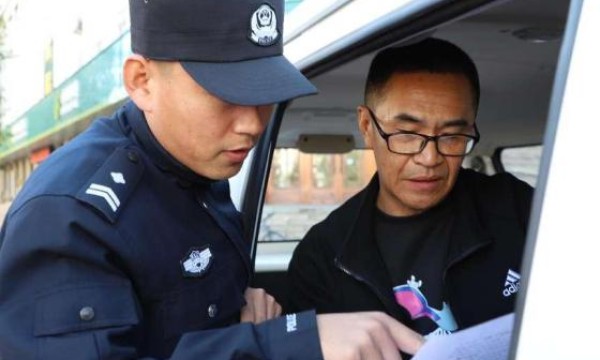 通河县公安局织密江上安全防线  重拳出击严打非法捕捞