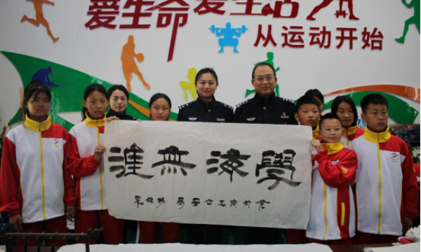 冰城公安：警学联动  共筑赋能“平安桥”
