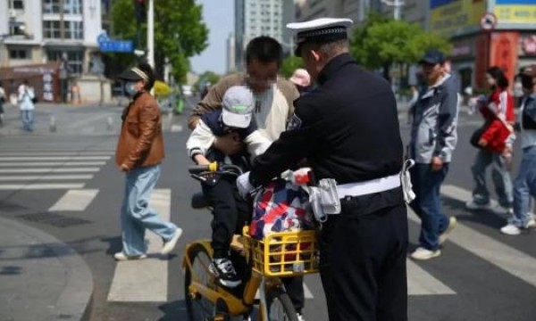 双管齐下！冰城公安为共享单车治理装上“动力引擎”