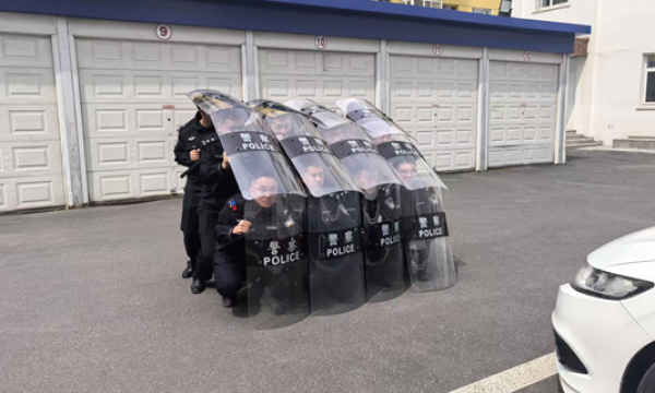 南岗分局特警中队组织开展实战训练